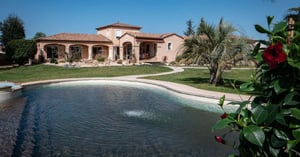 Fond mobile sur mesure baissé