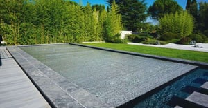 Couverture de piscine rigide fond mobile